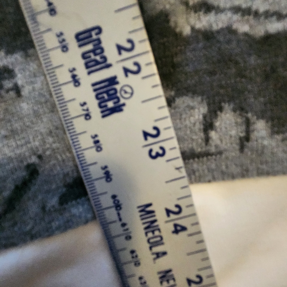Sweater By 212 Collection - Picture 6 of 6